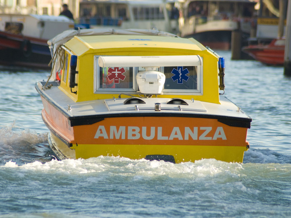 Idroambulanza Air Ambulance per trasporto sanitario via mare